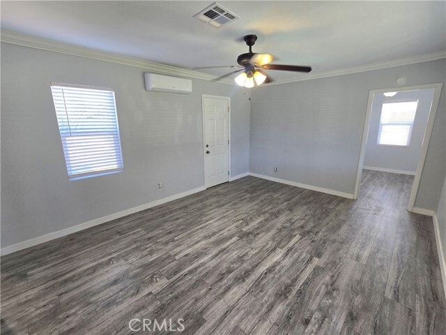 Photo - 751 E J St