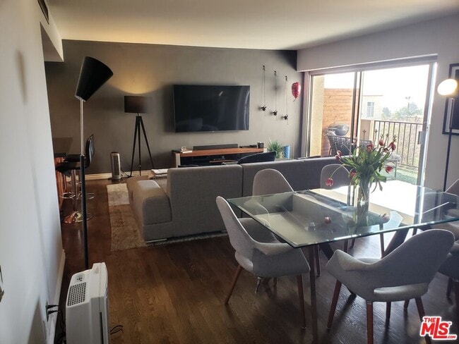 Photo - 10450 Wilshire Blvd Unit 6D-1