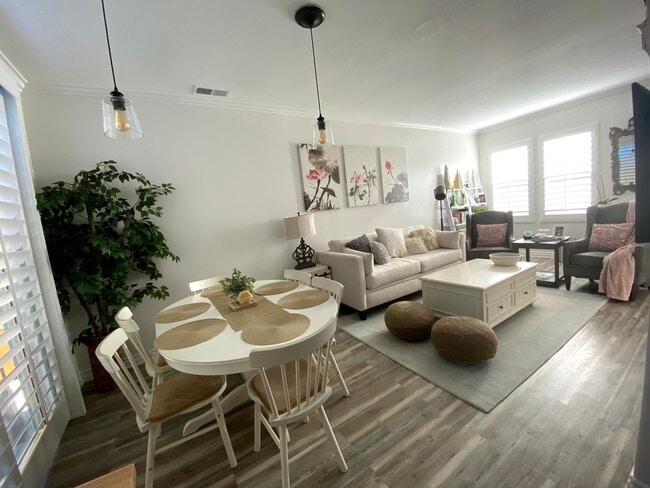 Photo - 22992 Serra Dr