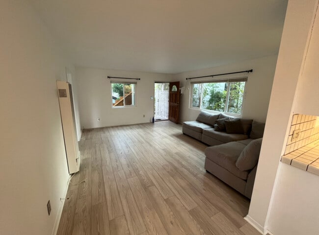 Living room - 635 Palms Blvd Unit B