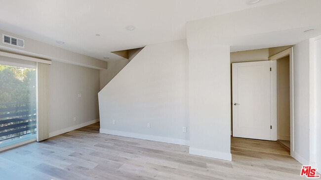 Photo - 236 Rosemont Ave Unit 1/2