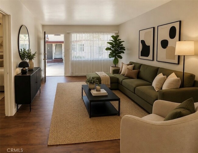 Building Photo - 15226 Normandie Ave Unit B