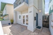 Photo - 209 7th St House