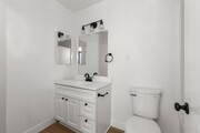 Photo - 515 S Kingsley Dr