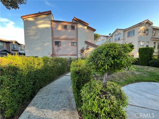 Building Photo - 1006 Arcadia Ave Unit B