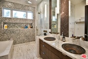 Photo - 8501 Belford Ave