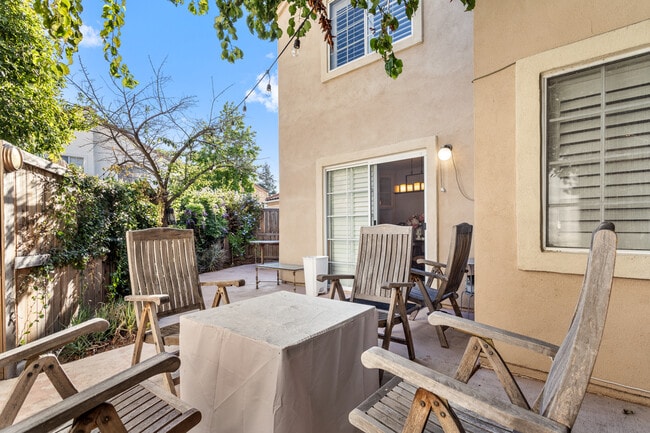 Photo - 4386 Willow Glen St