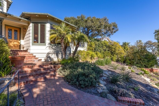 Photo - 1726 Lasuen Rd