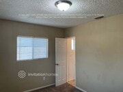 Photo - 11961 Hubbard St