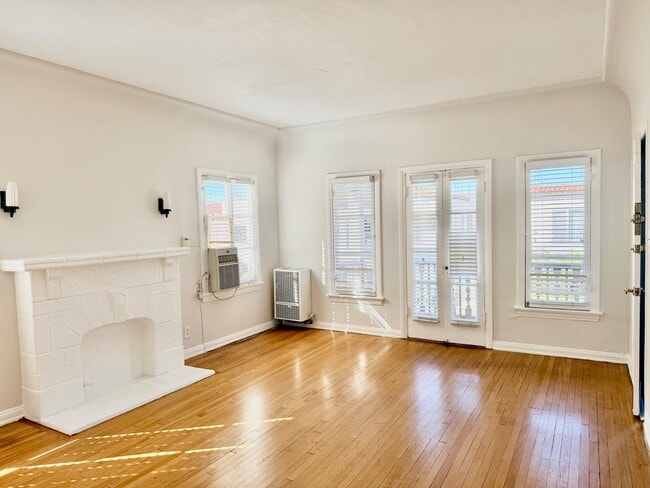 Photo - 350 N Spaulding Ave Unit 5
