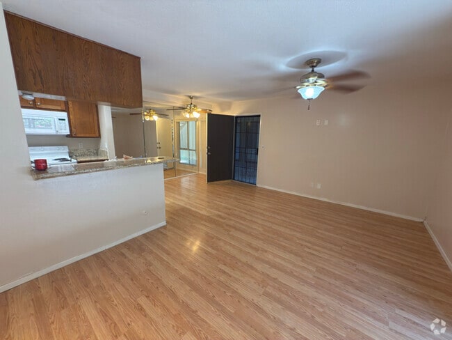 Building Photo - 23304 Sesame St Rental