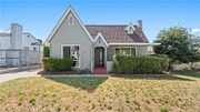 Photo - 1230 Spazier Ave