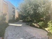 Photo - 18307 Burbank Blvd