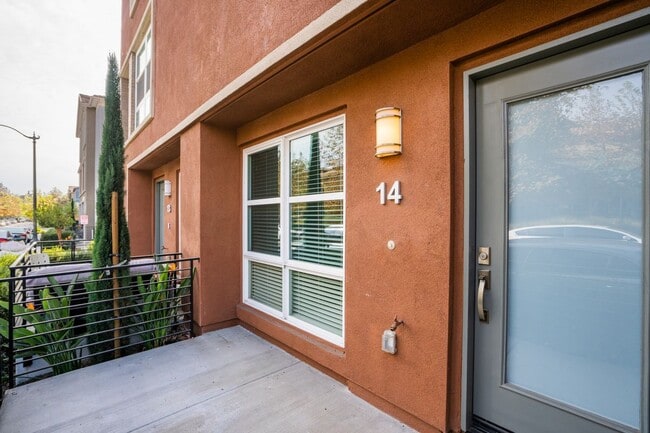 Photo - 2700 E Chaucer St Unit 14