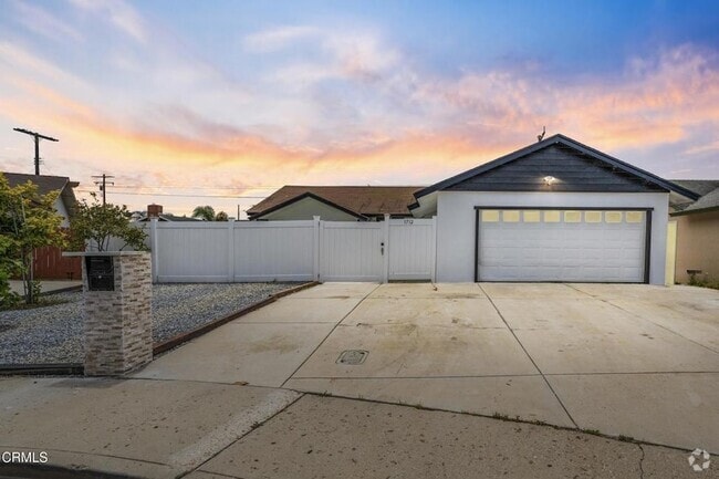Building Photo - 1712 N 7th Pl Rental