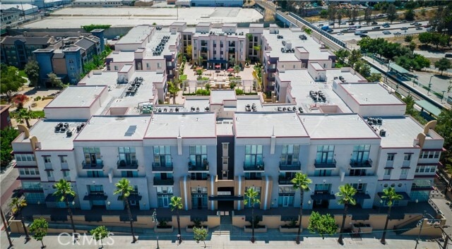 Building Photo - 360 W Ave 26 Unit 330