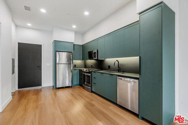 Photo - 10601 Washington Blvd Unit 611