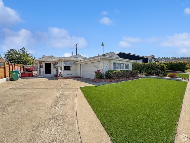 Building Photo - Beautifully Upgraded 2B/2BA House W/ 2-Car...
