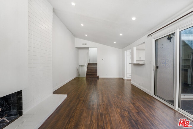 Photo - 416 Bolero Way