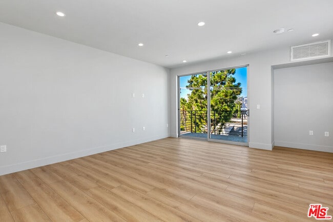 Photo - 12431 Rochester Ave Unit PH7