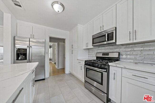 Photo - 10731 Gothic Ave