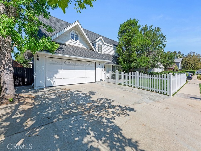 Photo - 5463 Katherine Ave