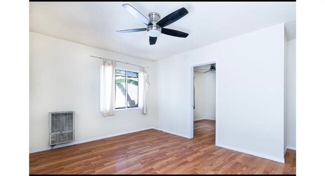 Building Photo - 1449 Angelus Ave Unit 1449 Angelus Ave