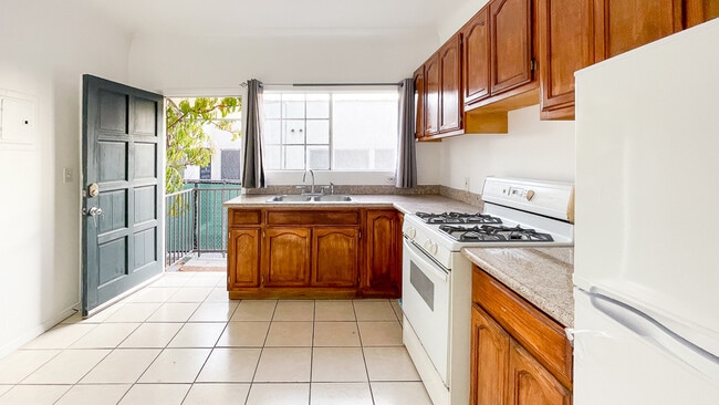 Photo - 2246 S Bronson Ave Apartment
