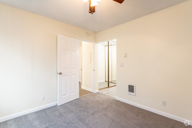 2BR, 2BA - 1,114 SQ. FT. - Tournament Patio Apartments