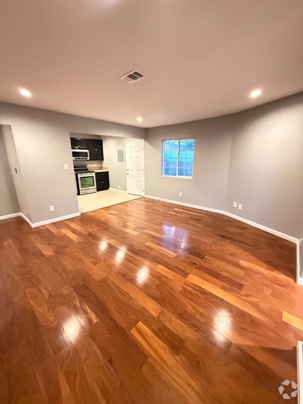 Building Photo - 5010 3rd Ave Rental