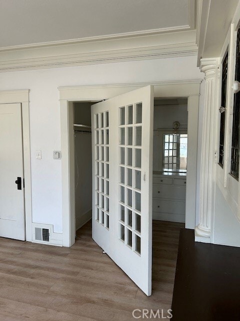 Photo - 311-314 W 4th St