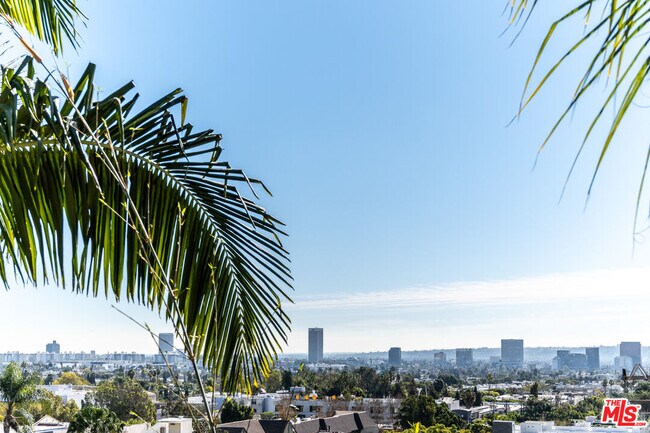 Photo - 8401 Fountain Ave Unit 12