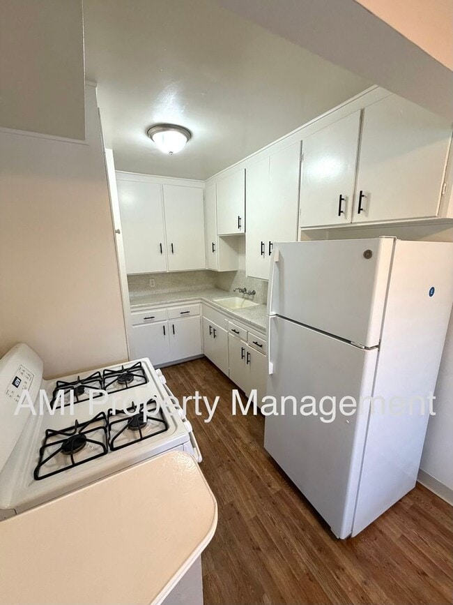Photo - One Bedroom Close to Downtown! Unit 2587