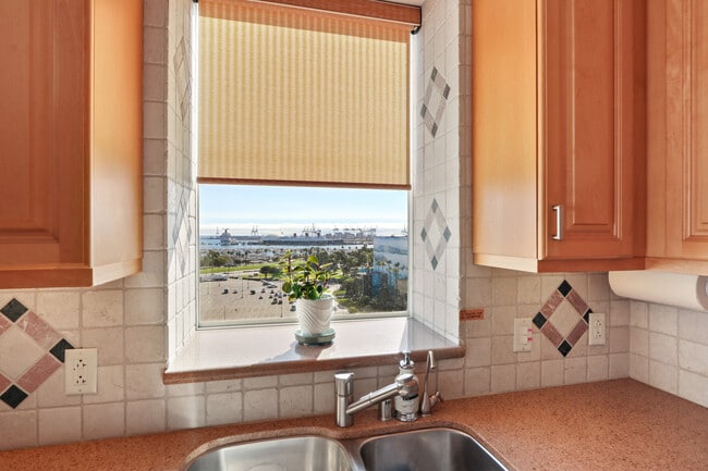 Photo - 488 E Ocean Blvd