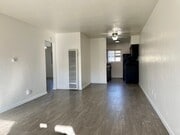 Photo - Bright 2 bed 1 bath in Pacific Beach Unit 2214 1/2