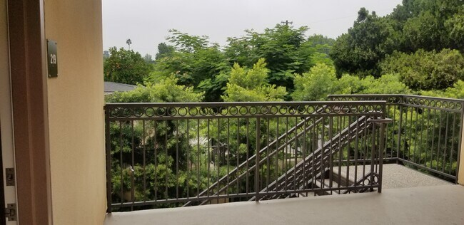 Photo - 13439 Burbank Blvd Unit 219