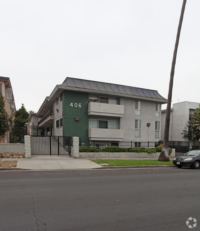 Building Photo - 406 St. Andrews Pl