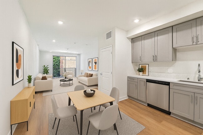 Building Photo - 748 S Irolo