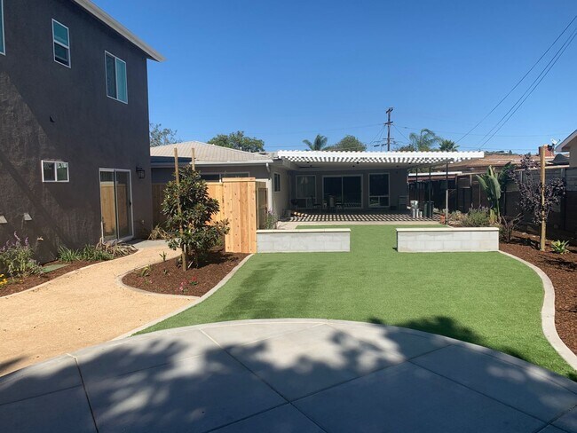 Photo - 4BD/2BA, Great Yard!