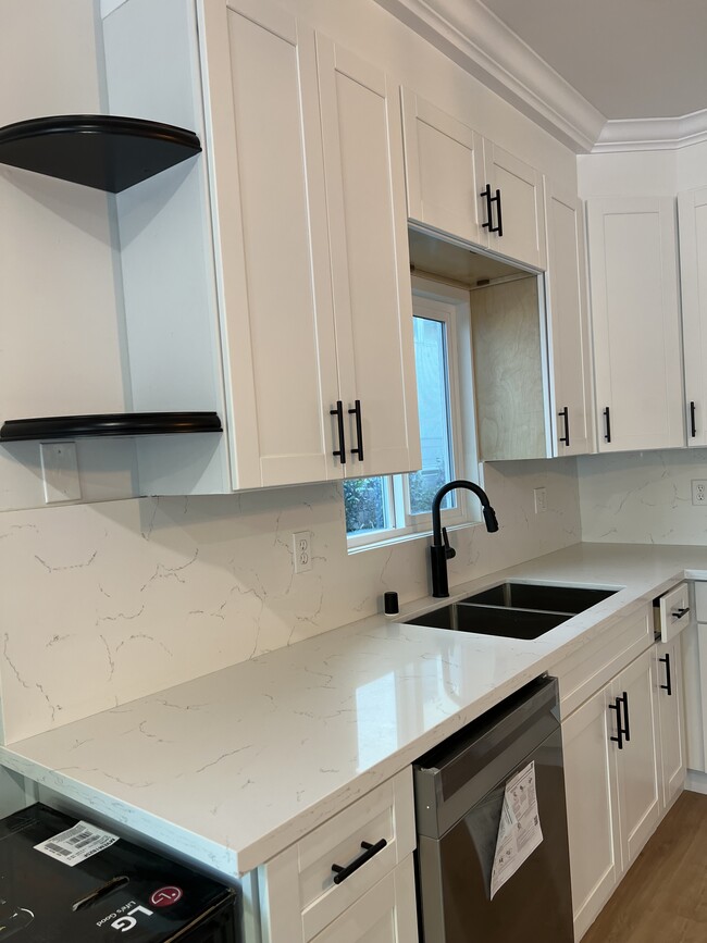 Photo - 951 N Oxford Ave Unit 0