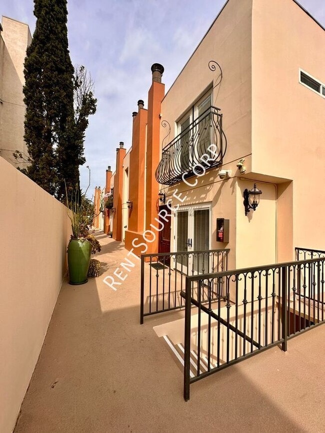 Photo - 4220 Fair Ave Unit #206