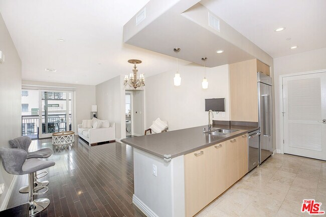 Building Photo - 376 Caruso Ave Rental