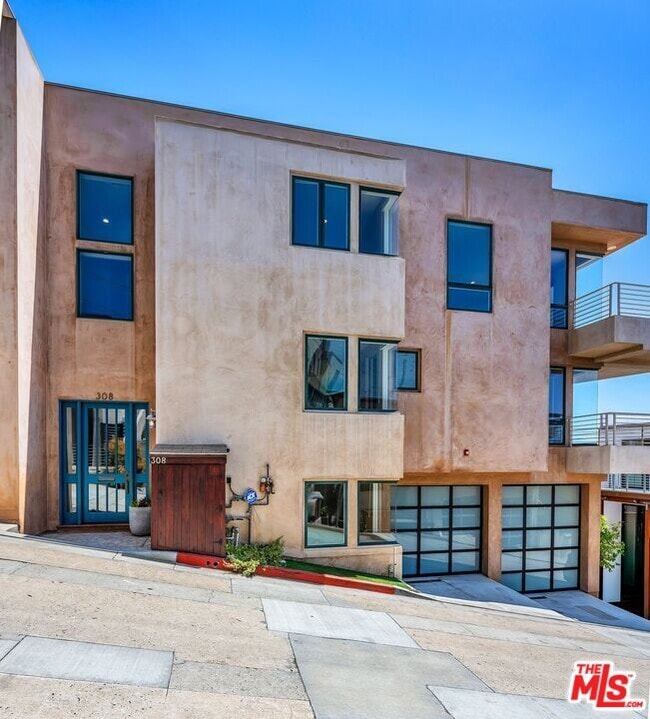 Photo - 308 Gull St