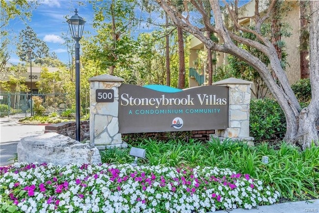 Building Photo - 564 N Bellflower Blvd Unit 316