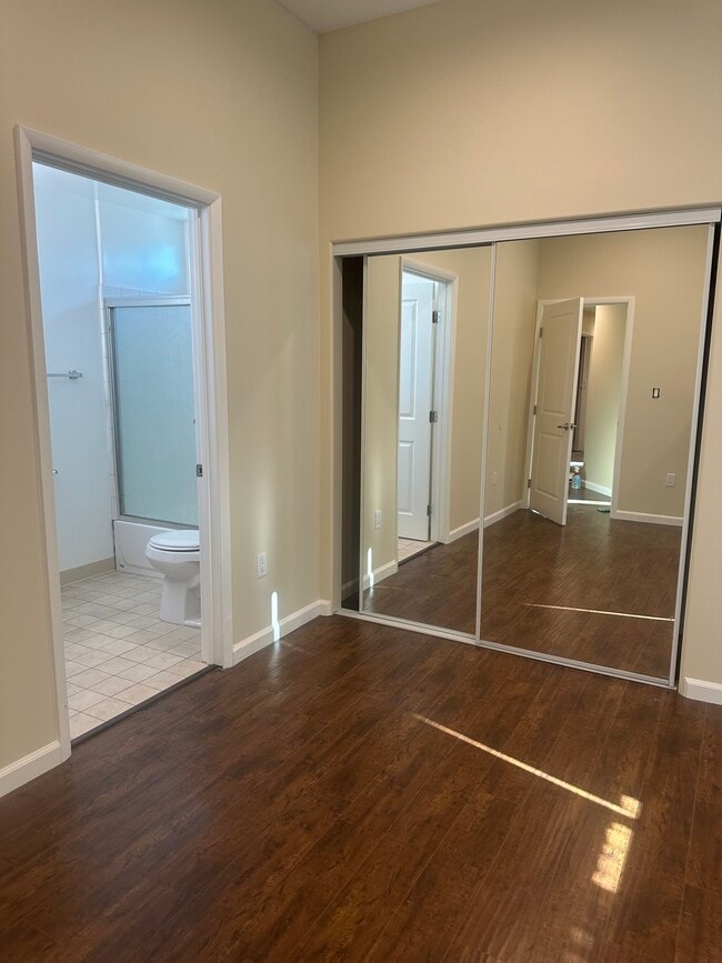 Photo - 14233 Tiara St Unit 3