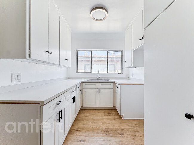 Photo - 4026 Palmwood Dr Unit 2