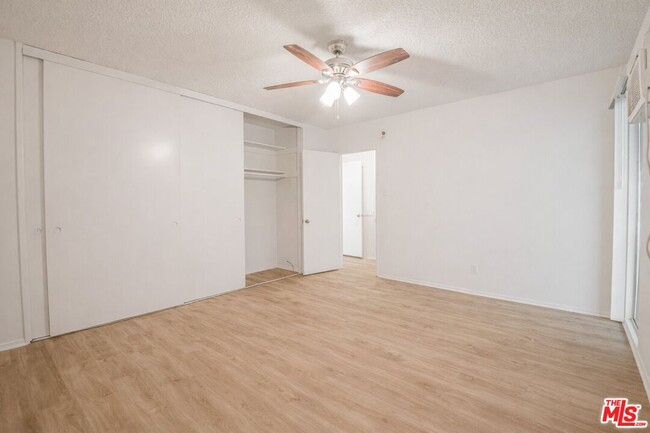 Photo - 1221 Amherst Ave Unit 10