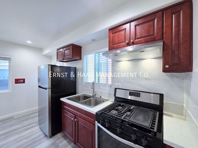 Photo - 1759 Cerritos Ave Unit A