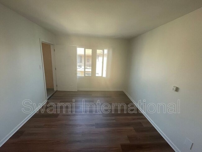 Photo - 9449 Normandie Ave