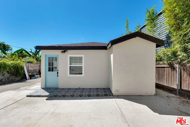 Building Photo - 3214 Atwater Ave Rental